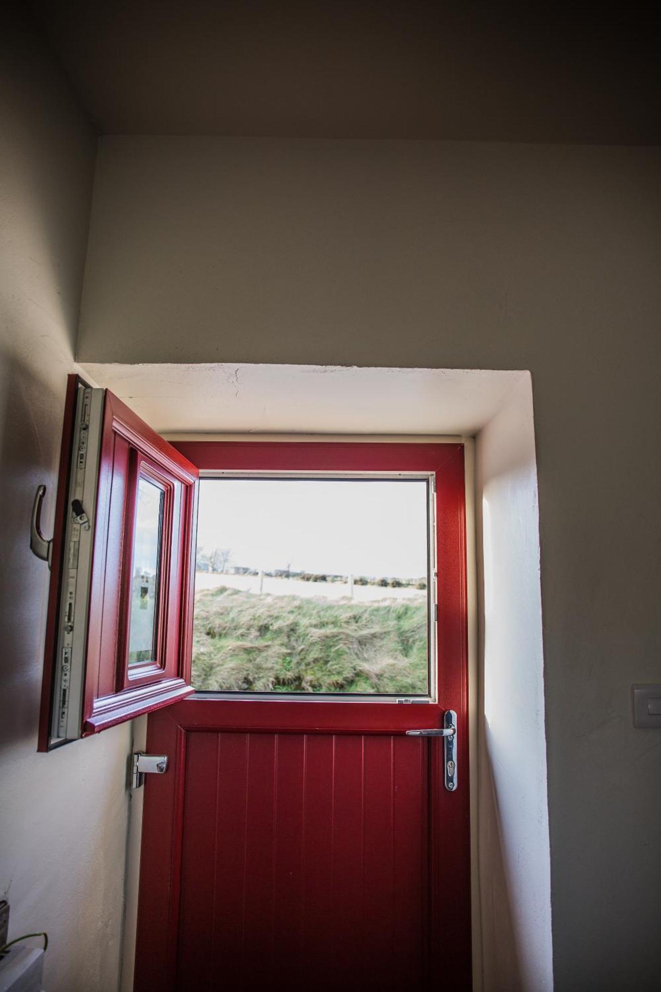 Dans Wee Cottage Slieve Croob Dromara Castlewellan Newcastle Bagian luar foto